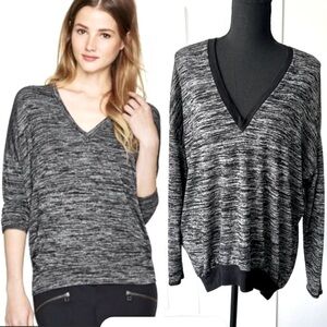 Aritzia Wilfred Free Devinette Sweater Heathered Black Trim V-Neck Size Large